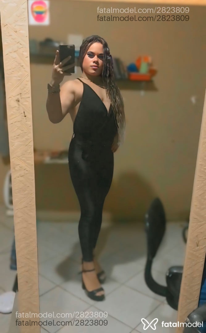 Acompanhante mulher trans com cabelo castanho de olhos castanhos em Porto Alegre - Andreza Bianchini