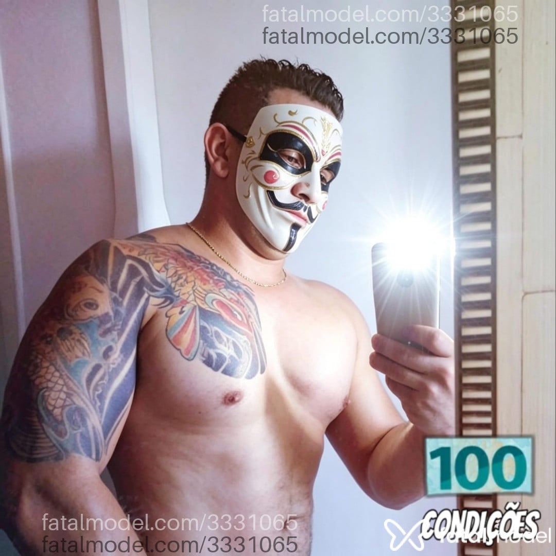Acompanhante homem com cabelo castanho de olhos castanhos em São Paulo - Jhonny