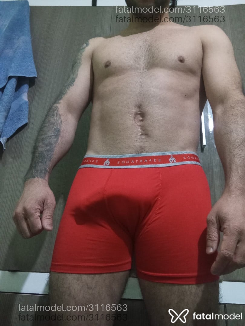 Acompanhante homem morena (o) de olhos pretos - Jesus Shefu Acompanhante homem morena (o) de olhos pretos - Jesus Shefu