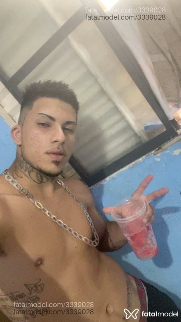 Acompanhante homem morena (o) de olhos castanhos em Guarujá Acompanhante homem morena (o) de olhos castanhos em Guarujá - Alex Souza