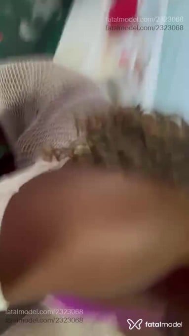 Acompanhante mulher morena (o) de olhos castanhos em Salvador - Preta