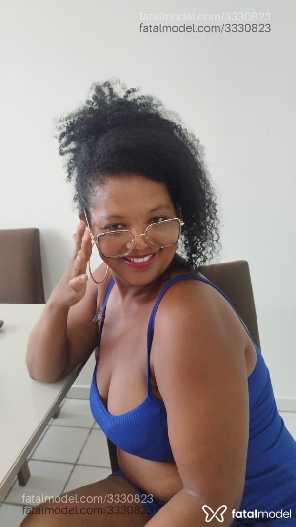 Acompanhante mulher morena (o) de olhos castanhos em João Pessoa - Morena Flor