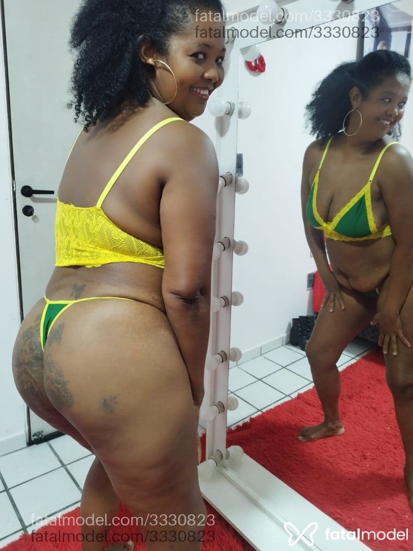 Acompanhante mulher morena (o) de olhos castanhos em João Pessoa - Morena Flor