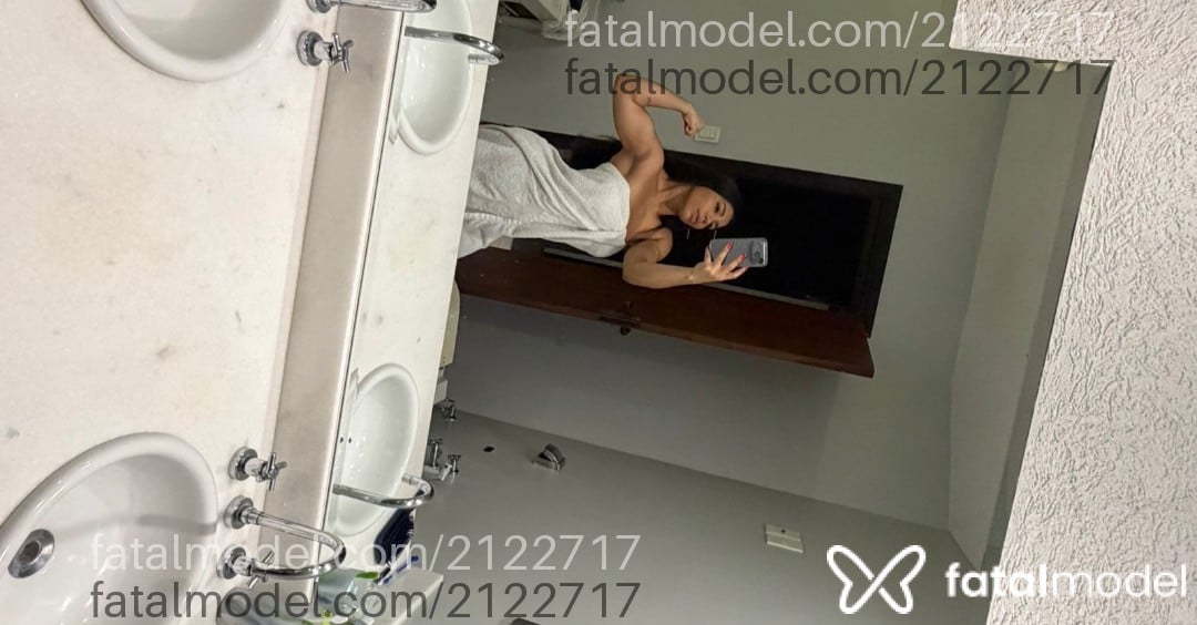 Acompanhante mulher com cabelo castanho de olhos castanhos em Rio de Janeiro - Júlia