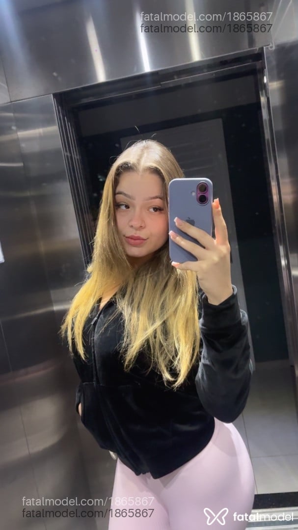 Acompanhante mulher loira (o) de olhos mel em São Borja Acompanhante mulher loira (o) de olhos mel em São Borja - Bruna Ariel