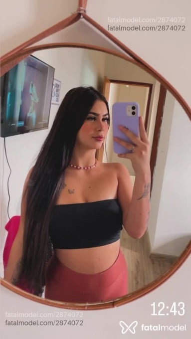 Acompanhante mulher morena (o) de olhos mel - Heloísa Vicente Acompanhante mulher morena (o) de olhos mel - Heloísa Vicente
