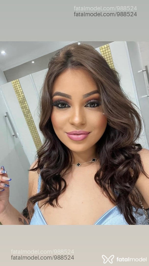 Acompanhante mulher com cabelo castanho de olhos castanhos em Andradina - Nicole Ferraz