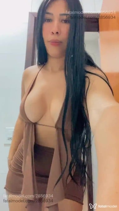 Acompanhante mulher morena (o) de olhos castanhos em Sinop Acompanhante mulher morena (o) de olhos castanhos em Sinop - Tiffany