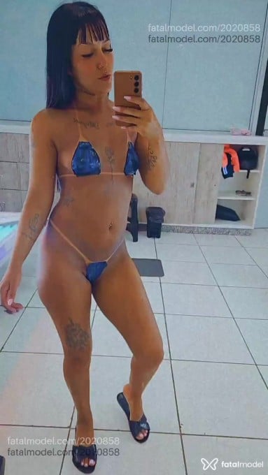 Acompanhante mulher morena (o) de olhos pretos - Sarah Savóia Acompanhante mulher morena (o) de olhos pretos - Sarah Savóia
