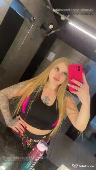 Acompanhante mulher loira (o) de olhos azuis em Caxias do Sul - Jenifer Schmidt
