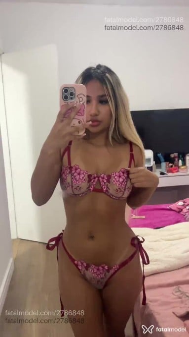 Acompanhante mulher loira (o) de olhos castanhos em São Paulo - Mel