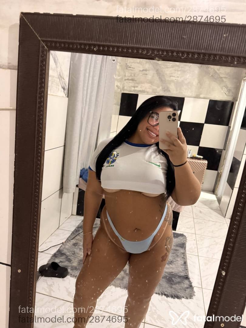 Acompanhante mulher morena (o) de olhos castanhos em Araruama - Luiza