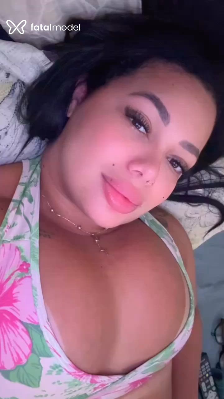 Acompanhante mulher morena (o) de olhos castanhos - Luiza Gonçalves