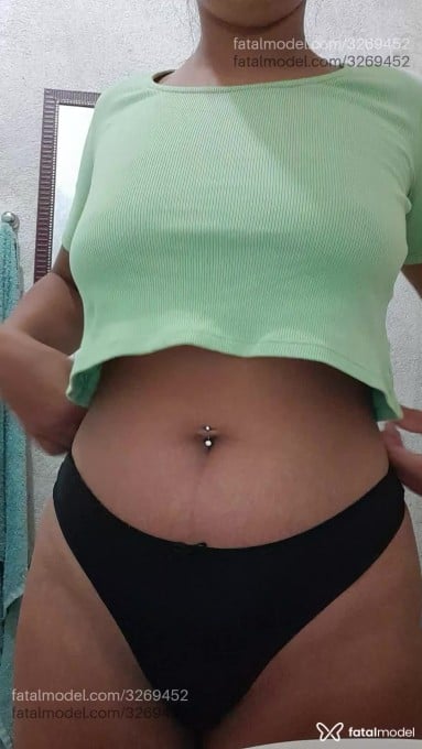 Acompanhante mulher morena (o) de olhos castanhos em Pindamonhangaba - Gabrielhi
