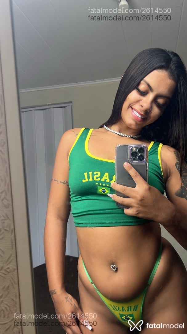 Acompanhante mulher com cabelo castanho de olhos castanhos em Rio de Janeiro - Vivi