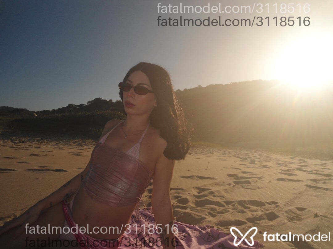 Acompanhante mulher trans morena (o) de olhos pretos em Curitiba - Porntiff