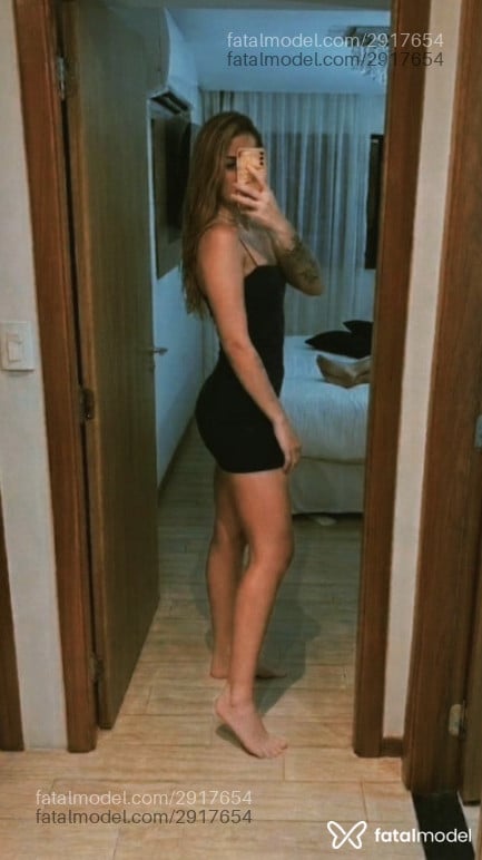 Acompanhante mulher trans com cabelo castanho de olhos castanhos em Araçatuba - Keller