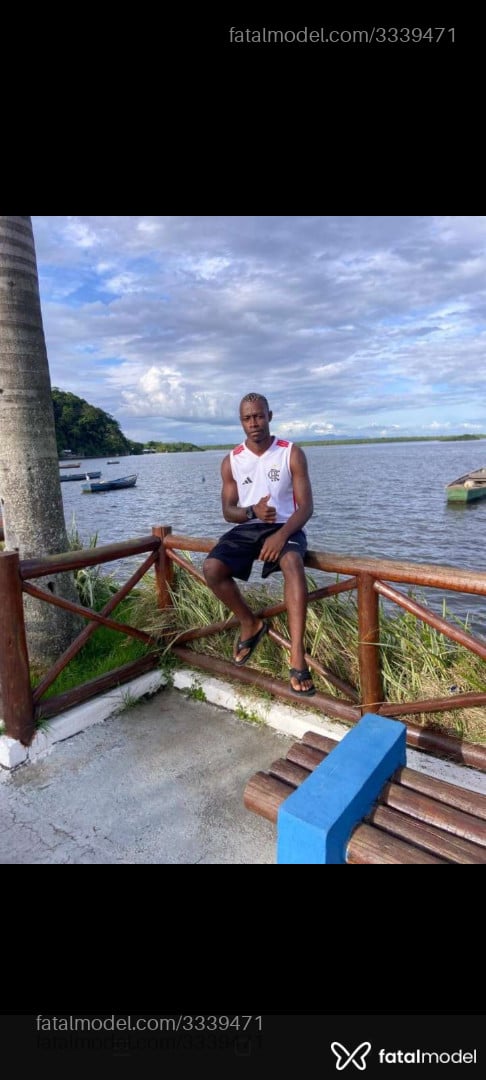 Acompanhante homem morena (o) de olhos pretos em Rio de Janeiro - Pretinho