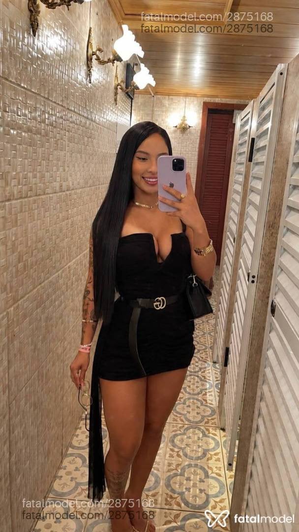 Acompanhante mulher com cabelo castanho de olhos castanhos - Tainá