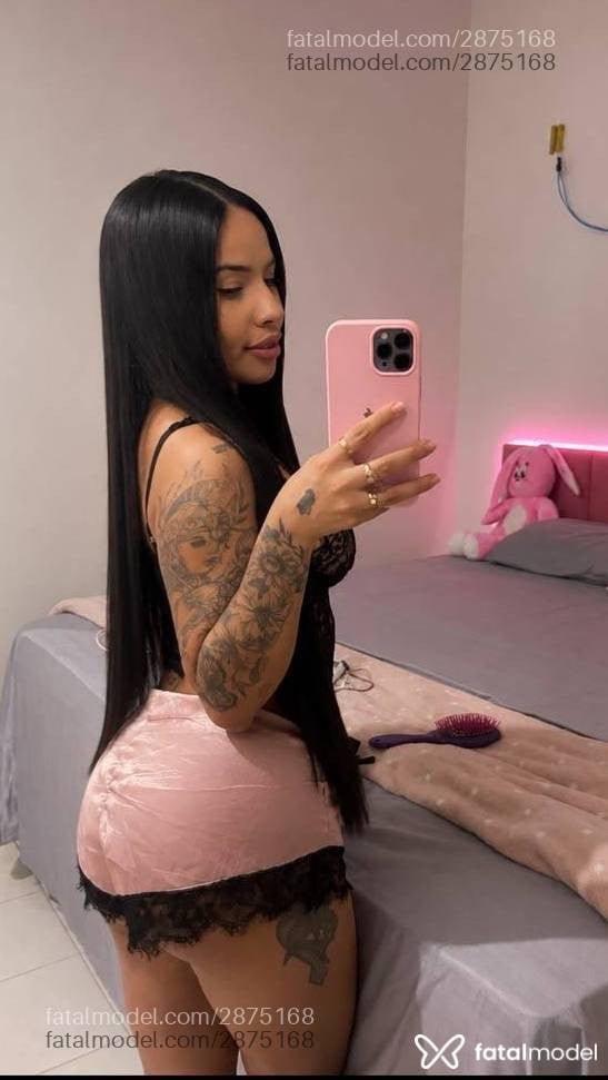 Acompanhante mulher com cabelo castanho de olhos castanhos - Tainá