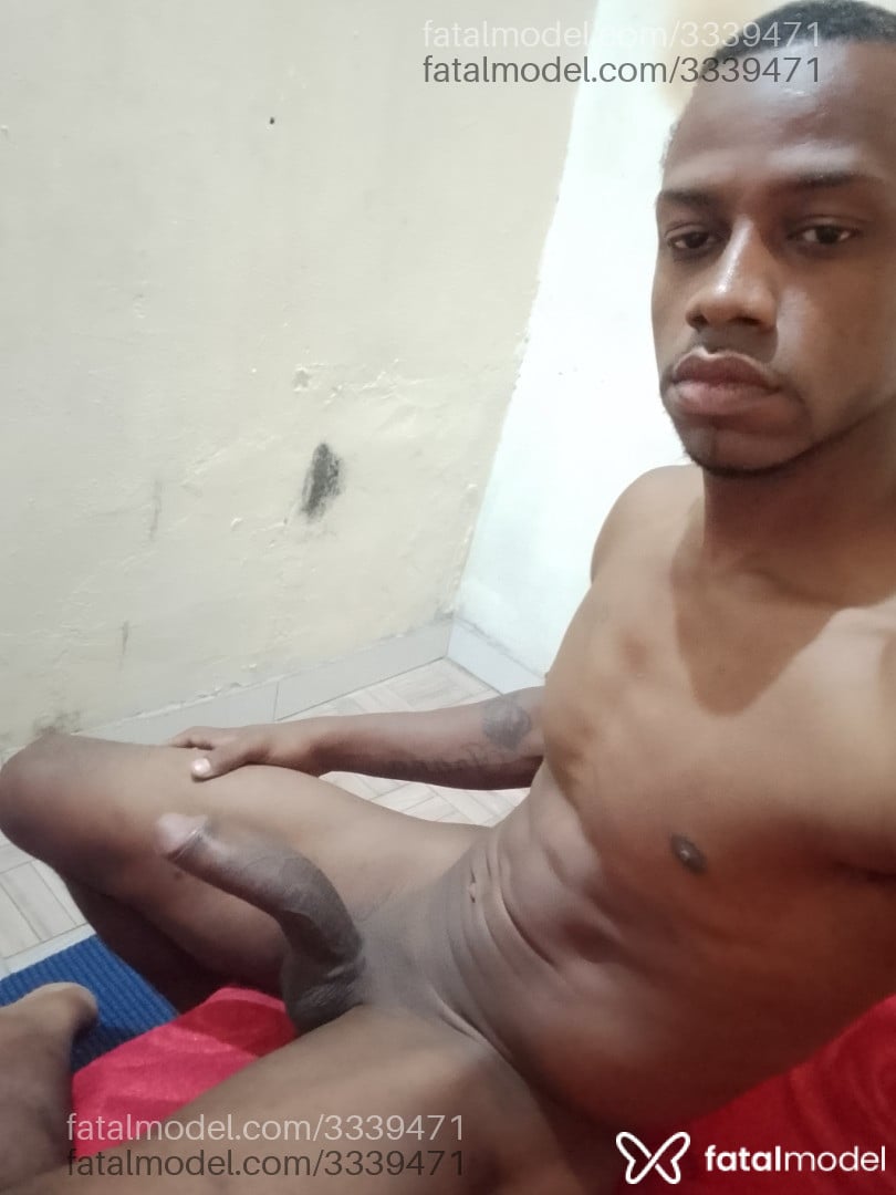 Acompanhante homem morena (o) de olhos pretos em Rio de Janeiro - Pretinho