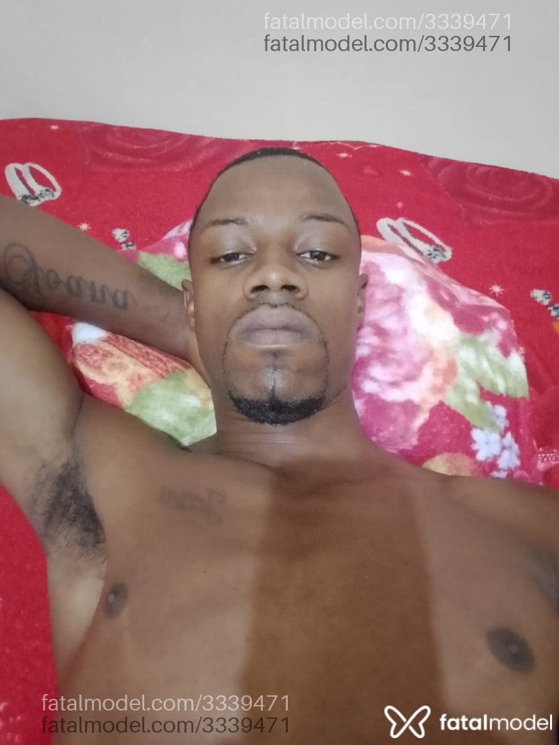 Acompanhante homem morena (o) de olhos pretos em Rio de Janeiro - Pretinho