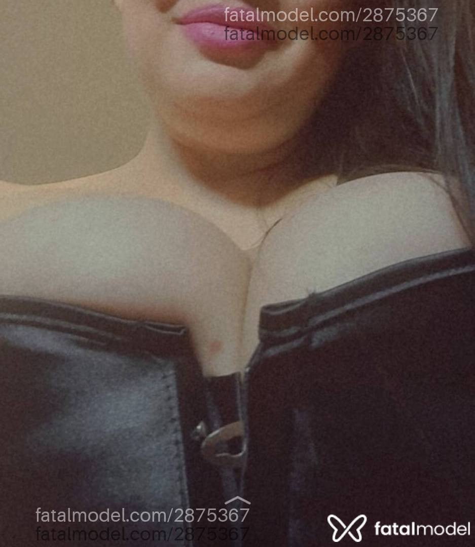 Acompanhante mulher morena (o) de olhos castanhos em Virtual - Manuela