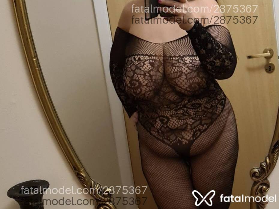 Acompanhante mulher morena (o) de olhos castanhos em Virtual - Manuela