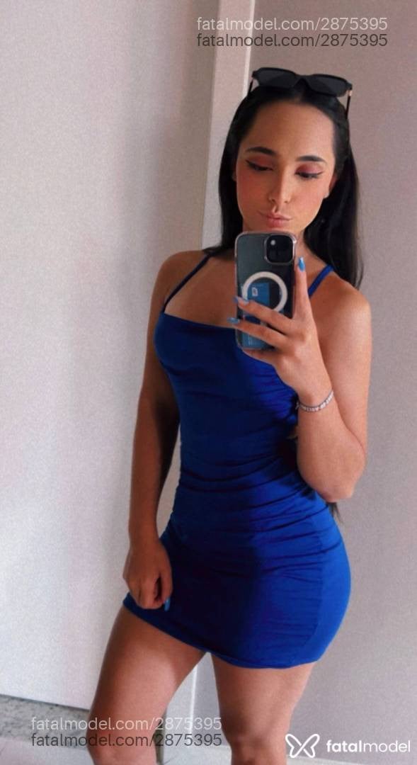 Acompanhante mulher com cabelo castanho de olhos castanhos em Balneário Camboriú - Beatriz