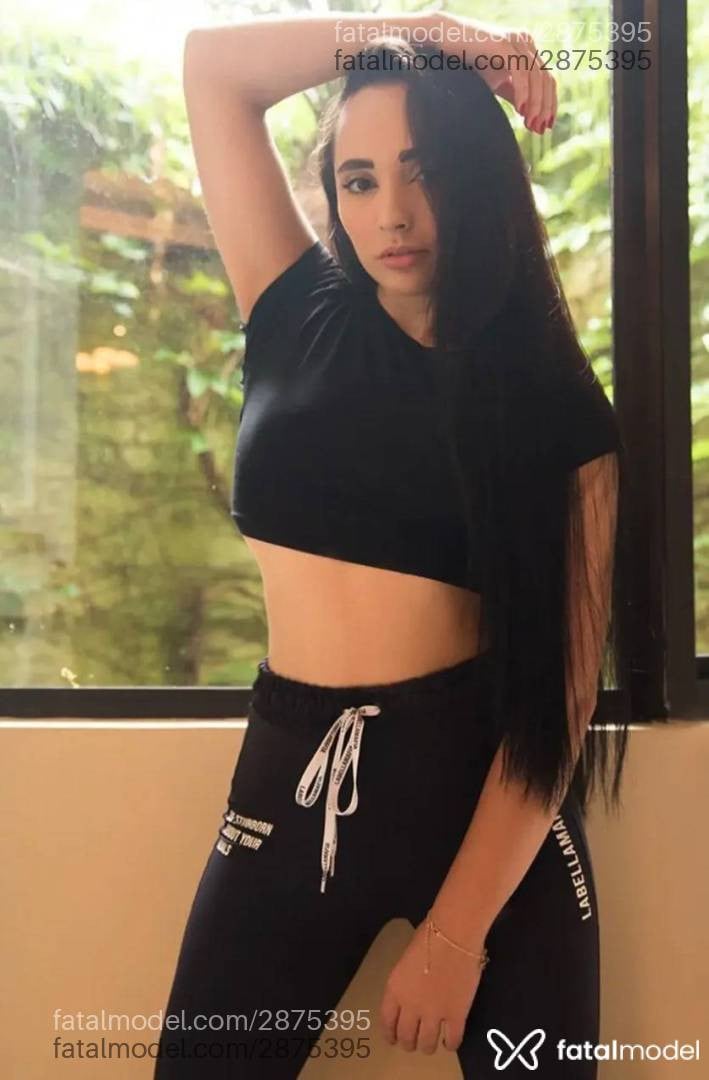 Acompanhante mulher com cabelo castanho de olhos castanhos em Itapema - Lara