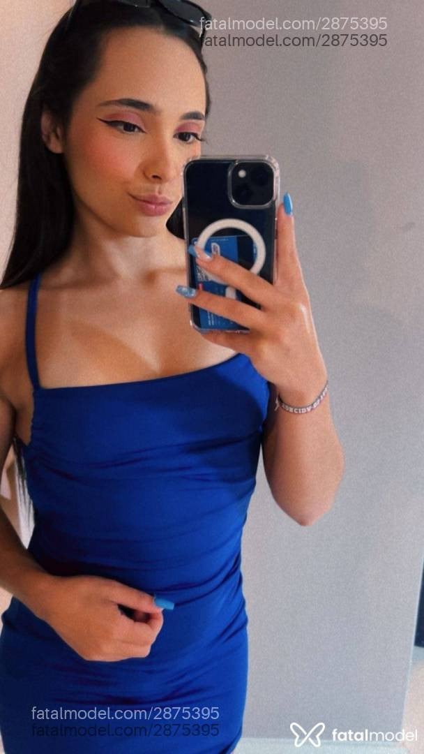 Acompanhante mulher com cabelo castanho de olhos castanhos em Itapema - Lara