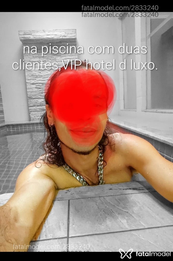 Acompanhante homem com cabelo castanho de olhos castanhos em São José do Rio Preto - Cabelo Longos