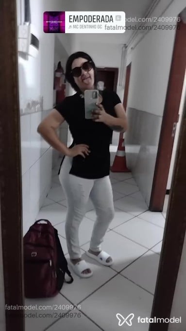 Acompanhante mulher morena (o) de olhos verdes em Viamão - Xitara