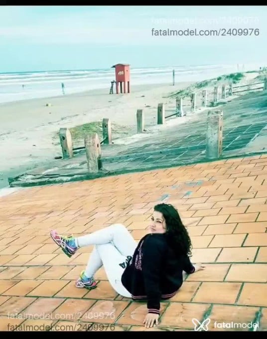 Acompanhante mulher morena (o) de olhos verdes em Viamão - Xitara