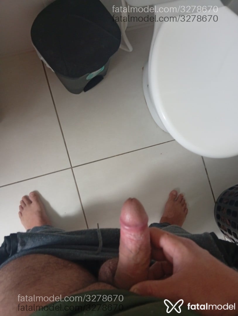 Acompanhante homem com cabelo castanho de olhos castanhos em Balneário Piçarras Acompanhante homem com cabelo castanho de olhos castanhos em Balneário Piçarras - Renatinho