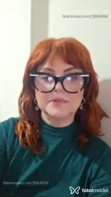 Acompanhante mulher ruiva (o) de olhos castanhos em São Paulo - Marina Ruivosa