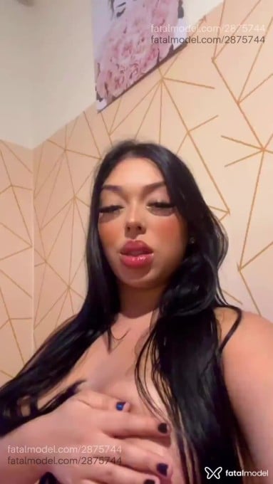 Acompanhante mulher morena (o) de olhos pretos em Bertioga - Vivi