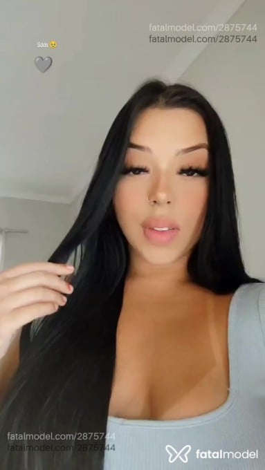 Acompanhante mulher morena (o) de olhos pretos em Bertioga - Vivi