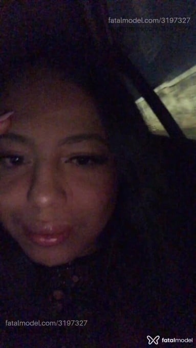 Acompanhante mulher morena (o) de olhos castanhos em Virtual - Casadainfiel