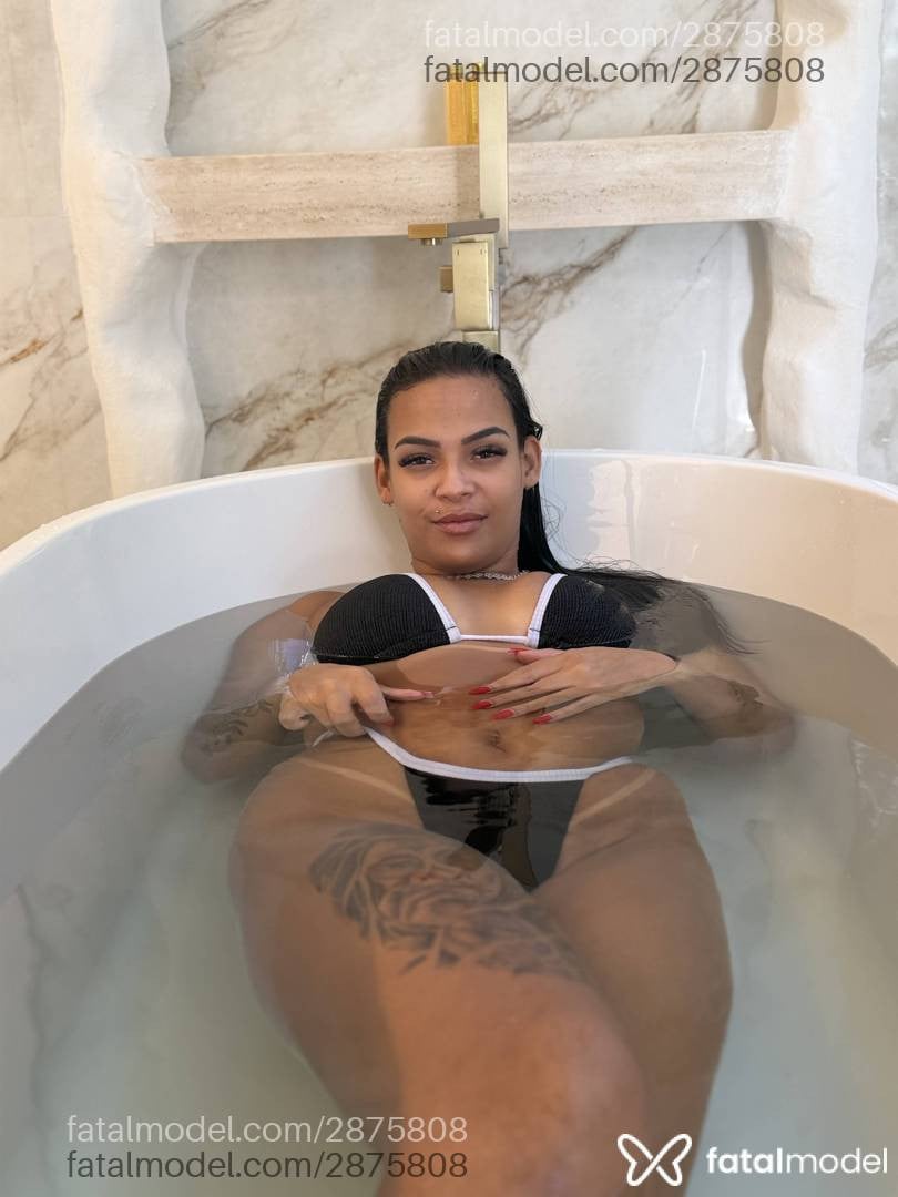Acompanhante mulher morena (o) de olhos castanhos em São Mateus - Thay