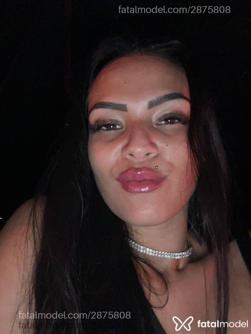 Acompanhante mulher morena (o) de olhos castanhos - Melissa