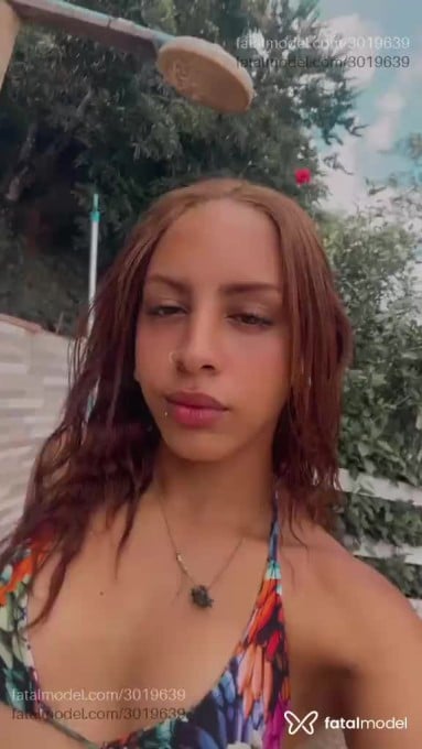 Acompanhante mulher trans loira (o) de olhos mel em Ribeirão das Neves - Luiza Gabriela
