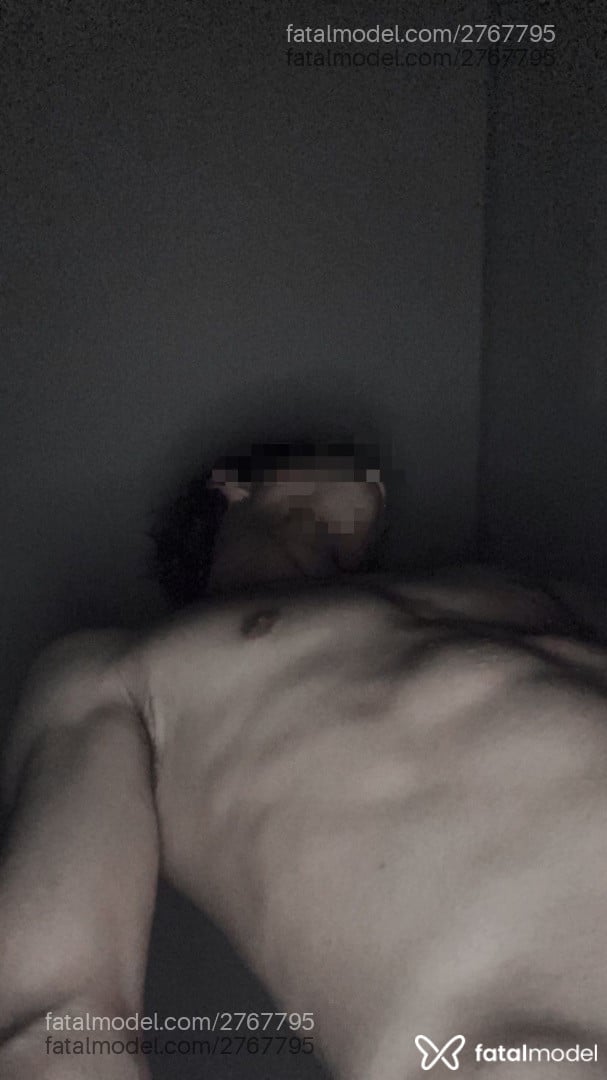 Acompanhante homem morena (o) de olhos castanhos em Goiânia - Nosfera