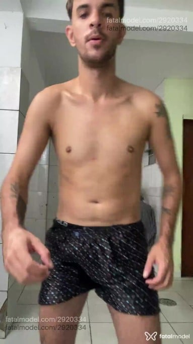 Acompanhante homem loira (o) de olhos castanhos em São Paulo - Pedro