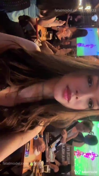 Acompanhante mulher trans com cabelo castanho de olhos castanhos em Salvador - Stella
