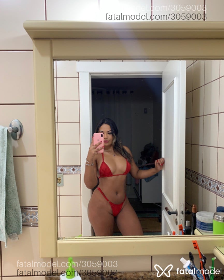 Acompanhante mulher morena (o) de olhos castanhos em Porto Alegre - Kethellyn