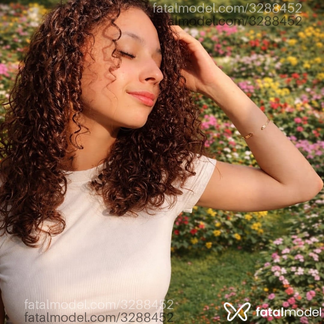 Acompanhante mulher ruiva (o) de olhos castanhos em Cabo Frio Acompanhante mulher ruiva (o) de olhos castanhos em Cabo Frio - Alexa