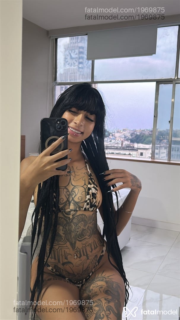 Acompanhante mulher morena (o) de olhos pretos em Brasília - Lua