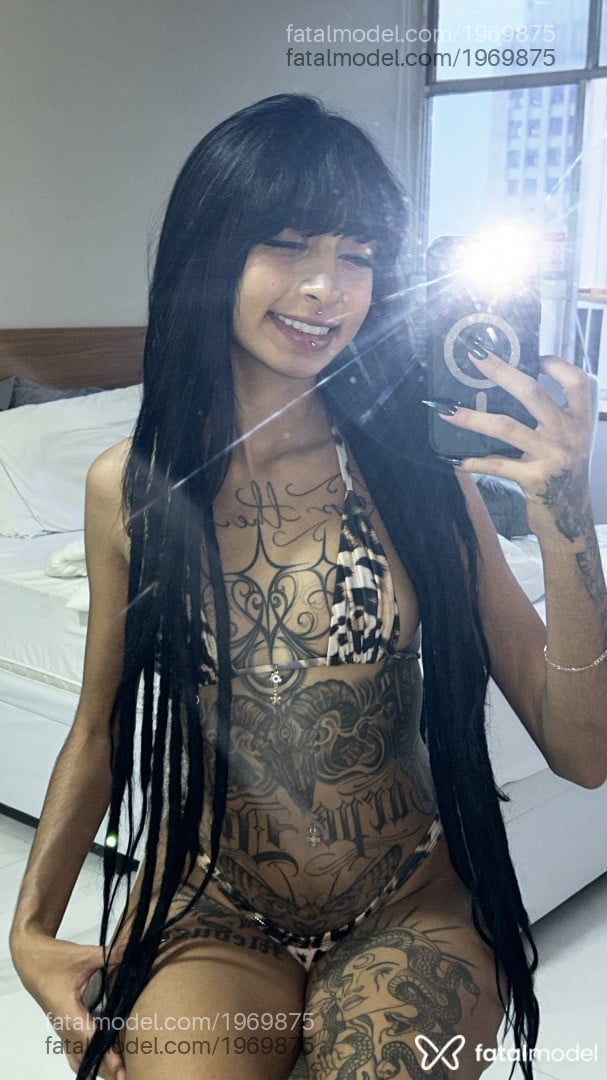 Acompanhante mulher morena (o) de olhos pretos em Brasília - Lua