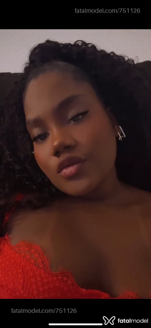 Acompanhante mulher morena (o) de olhos pretos em União da Vitória - Iza Martins